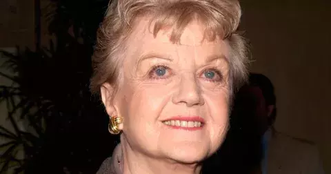 Jessica Fletcherová z legendární detektivky To je vražda, napsala oslavila 96 let. V mládí vypadala jak porcelánová panenka