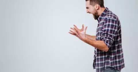 Naučte se ovládat situaci: 8 způsobů, jak uklidnit naštvaného muže!