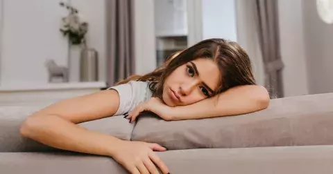 Příběh z poradny: Aneta (20) Proč odmítám ty, co mě milují a pouštim k sobě ty, co o mě nestojí