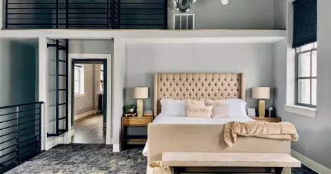 Barva stěny v ložnici ovlivňuje váš spánek: Růžová je nejideálnější pro kvalitní regeneraci