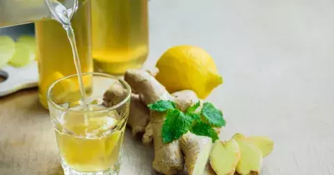 Detoxikační zázvorová voda: jedna voda, pět účinků