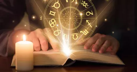 Lunární uzly v Býku a Štíru: Největší astrologická událost roku, která změní osud nás všech. Lvy čeká velká oběť, Vodnáři zbohatnou