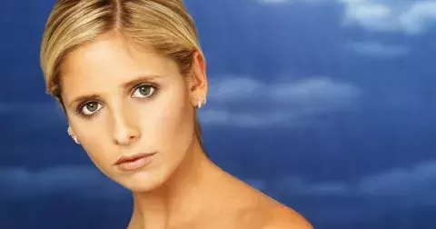 Herečky z devadesátek, na které už se zapomnělo: Jak dnes vypadá Calista Flockhart, Sarah Michelle Gellar či Heather Locklear