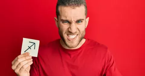 Znamení zvěrokruhu, která ostatní nesnáší: Co na nich ostatním znamením tolik vadí? Neoblíbení jsou střelci nebo lvi