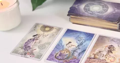 Tarotová předpověď na 14.–16. března: Císařovna přináší naději, Milenci nás varují před impulzivním jednáním