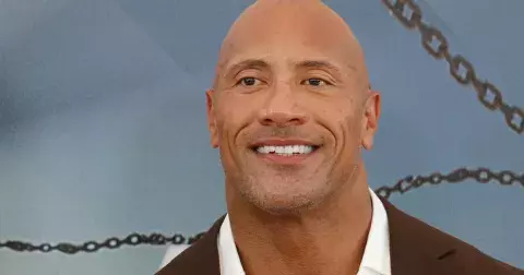 Dwayne Johnson a jeho luxusní bydlení: Prohlédněte si kino, tenisový kurt nebo nahrávací studio. Tady najdete všechno!