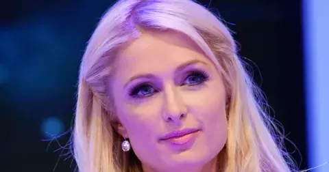 Jak budou celebrity vypadat ve stáří: Paris Hilton jako diblík, Angelina Jolie si zachová svůj šarm