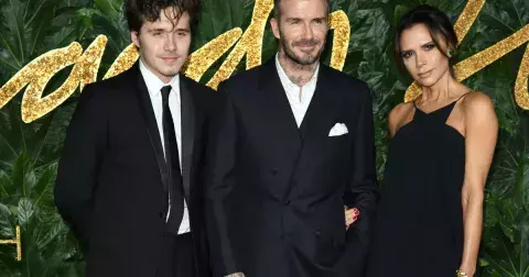 David Beckham oženil syna: První fotografie ze svatby jsou venku. Přivítejte manžele Beckhamovi