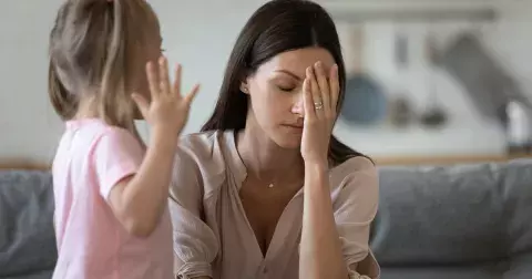 Nemilující matky mají neblahý vliv na psychiku svých dcer: Hrozí ztráta (sebe)důvěry, přecitlivělost i nezdravý vztah s partnerem