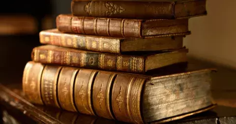 Vědomostní test zapomenutých výrazů: Víte, co je to fámulus nebo pavéza?