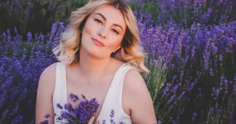 Účesy, které sluší všem ženám všech věkových kategorií. Inspirujte se účesem zvaným "bob"