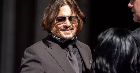 Charisma neztrácí ani po letech: Johnny Depp oslavil narozeniny s očištěnou pověstí