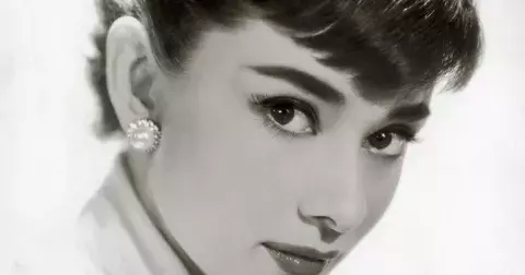 Trnitá životní cesta Audrey Hepburn: Hladovění, práce v nevěstinci, potraty i nevěra