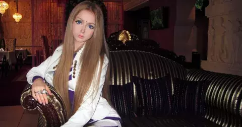 Lidská panenka Valeria Lukyanova: Je ztělesněním dětských ideálů o kráse, ale do přirozené krásy má daleko