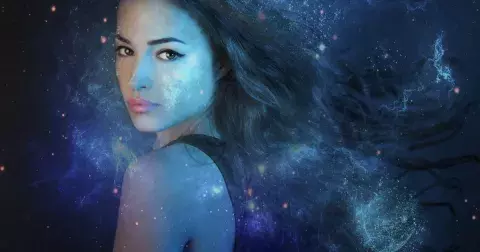 Největší astrologické události července: Změna energie Merkuru a Marsu i superúplněk. Nejtemnější den nás čeká devatenáctého