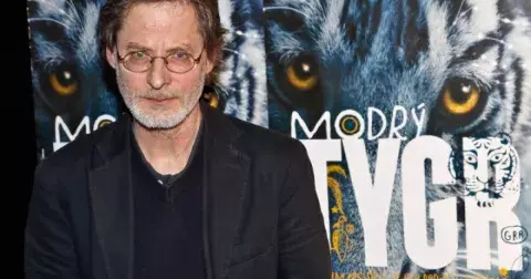 Kam zmizel charismatický herec Jan Hartl: Po osudové tragédii se uzavřel. Zůstal sám na výchovu dětí a straní se společnosti