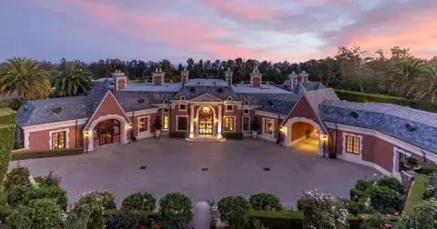 Podívejte se, jak vypadá domov Harryho a Meghan: V luxusním giga sídle nechybí penzion pro hosty nebo obrovský bazén