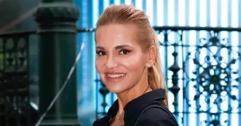 Dara Rolins ukázala maminku. Už je jasné, po kom má tak dokonalé geny