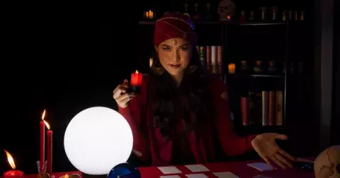 Velká tarotová předpověď od kartářky na týden od 15. do 21. srpna: Který den bude váš šťastný, nebo kdy se vám do cesty postaví překážka?