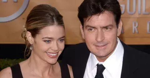 Lásky z archivu: Charlie Sheen a Denise Richards. Manželství plné násilí, alkoholu a tvrdých drog