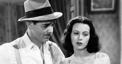 Manžel tyran ji držel pod zámkem, přesto se z Hedy Lamarr stala hvězda zlatého věku Hollywoodu. Podívejte se, jak byla krásná