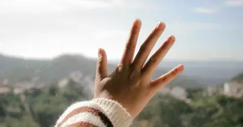 Ruce jako okno do duše: Délky prstů prozradí, jakou máte povahu, ale i jestli jste předurčeni být bohatí