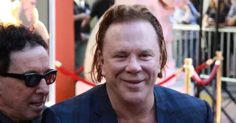 Pánové pod kudlou aneb Mužské celebrity, které se nebály liposukce ani botoxu. Z některých jsou voskové figuríny