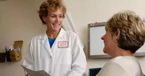 Jste unavené, podrážděné, přibíráte a nemáte chuť na intimnosti? Na vině je hormonální nerovnováha. Naučte se ji ovlivnit