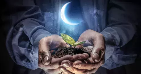 První novoluní roku 2023: Výjimečný den pořádně zamíchá s našimi životy