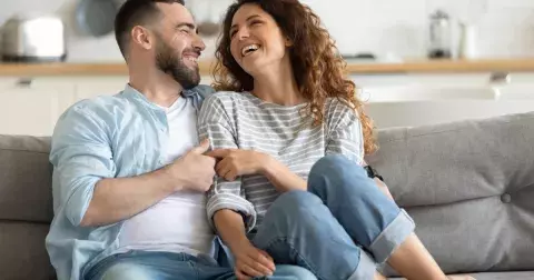 Nešetřete na své ženě: Čím více utratíte, tím šťastnější bude váš život