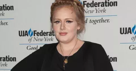 Jídelníček podle zpěvačky Adele: Sirt Food dieta, zvedání železa a box. Adele se podařilo nejen zhubnout, ale váhu si také udržet