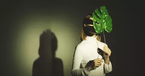 Kvíz: Odhalíte, která z žen něco skrývá? Dozvíte se, jak umíte odhadnout řeč těla druhých lidí