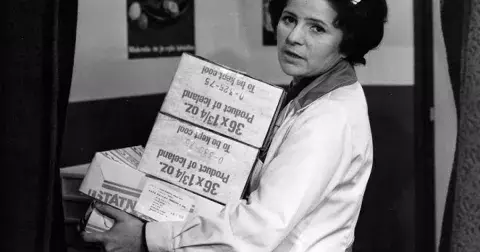 Kvíz: Pamatujete si legendární seriály z dob socialismu? Žena za pultem nebyla zdaleka jediným fenoménem. Otestujte svoje znalosti