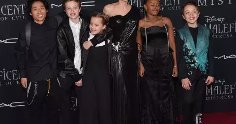 Mladší dcera Angeliny Jolie a Brada Pitta roste do krásy a vystupuje tak ze stínu starší sestry Shiloh