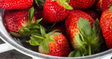 10 důvodů, proč jíst jahody