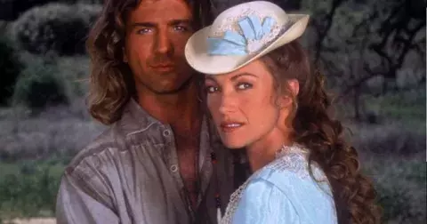 Legendární hvězda 90. let se ukázala ve svých 72 letech bez make-upu. Doktorka Quinnová zastavila čas