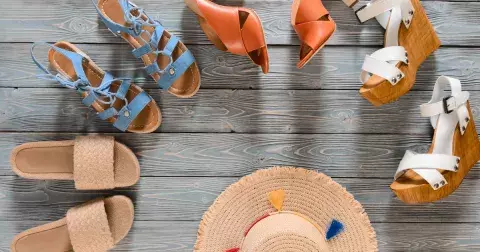 Nejkrásnější letní boty: Vyhoďte espadrilky, na zbytek léta vám stačí gladiátorky