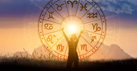 Velký horoskop na druhou polovinu roku 2023: Střelci pojedou na pozitivní vlně, Ryby čeká depresivní období