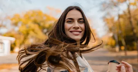 Módní podzim 2023: Tyto kousky jsou stylové a nestojí víc než 1 000 Kč