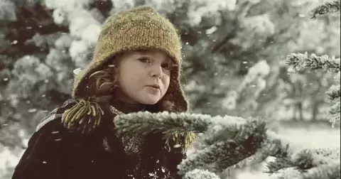 „Já nemusím, já už ho vidím”. Z holčičky z reklamy je po 20 letech pěkná kočka