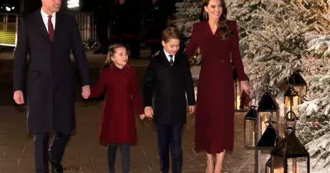 Jak budou vypadat Vánoce britské královské rodiny? Děti nesedí u stolu s rodiči, Harry a Meghan zřejmě budou chybět