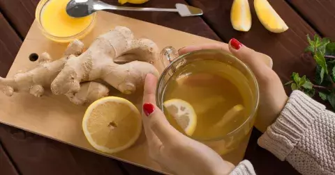 Připravte si účinný čistič plic a průdušek podle našich babiček. Postačí vám pouze 4 suroviny