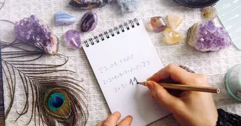 Numerologie: Zjistěte, jaký bude váš osud podle data narození?