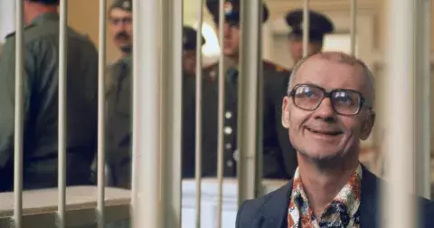 Krutý sovětský sériový vrah Čikatilo: Policie nemohla varovat veřejnost kvůli ideologii, své oběti pojídal