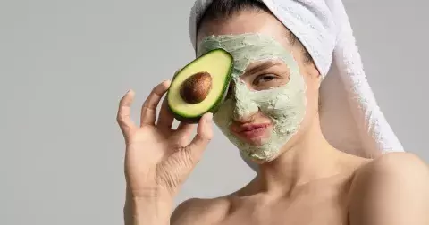 Pecku z avokáda nikdy nevyhazujte! Je to jeho nejcennější část