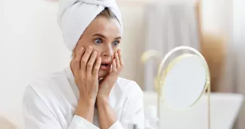 Kosmetické produkty, které raději vyhoďte: Škodí vaší pleti i peněžence