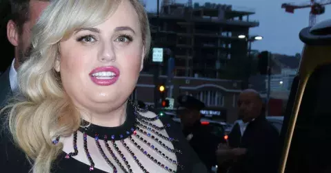 Jídelníček podle Rebel Wilson, která zhubla během roku více než 30 kilo. Sklenka vína povolena