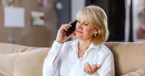 Vědecké studie potvrzují: Vysoký krevní tlak souvisí s používáním mobilů