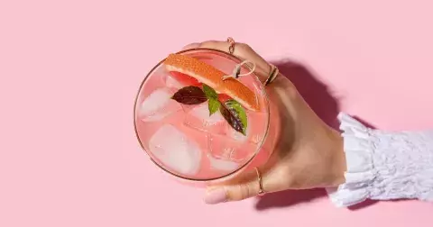 Zpověď Tuctovky: Potřebuješ přežít třídní schůzky? Požádej o welcome drink