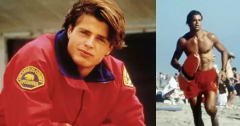 David Charvet: Svalnatý krasavec z Pobřežní hlídky zkusil kariéru i v hudbě, dnes staví luxusní domy